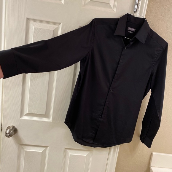 Van Heusen Black Slim Fit Stretch Long Sleeve Dress Shirt - Picture 2 of 6